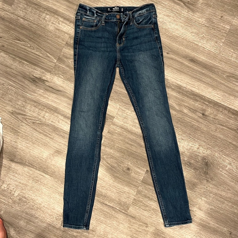 Hollister jeans. Size 3R